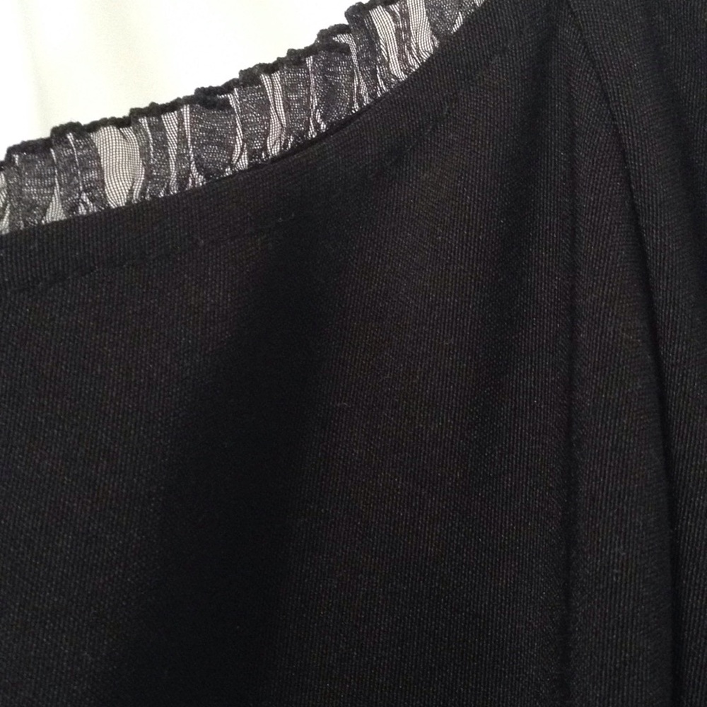 BLACK DRESS - Picture 2 of 5